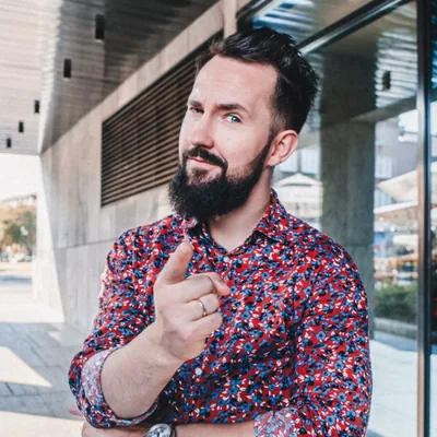 Okładka: Damian Olszewski - podcast