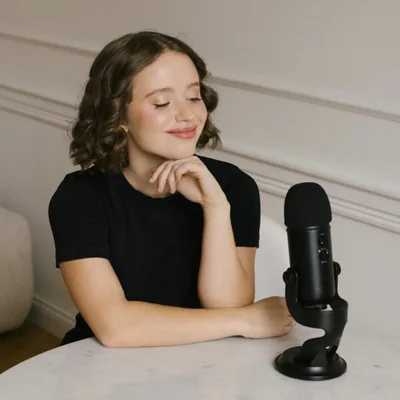 Okładka: Julka Migdalska Podcast